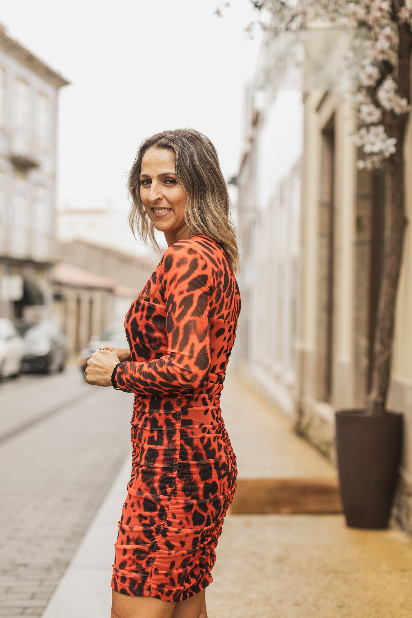 DRESS