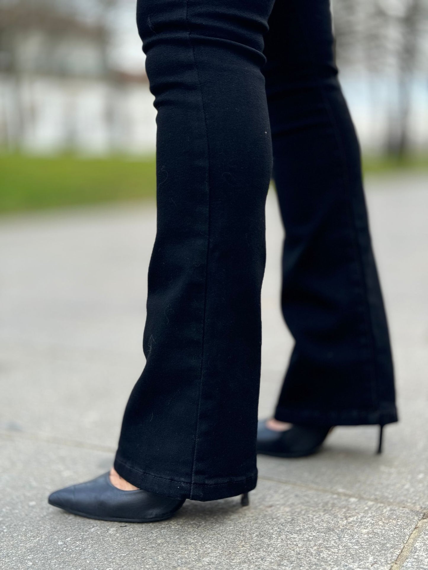 CALÇA BOCA DE SINO