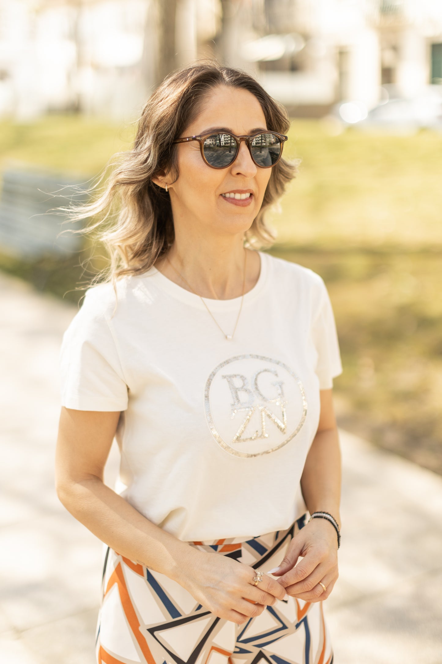 T-SHIRT