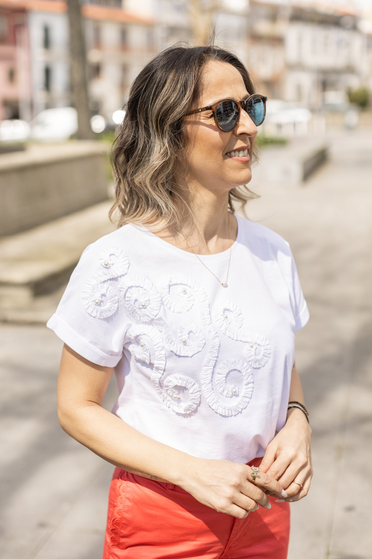 T-SHIRT