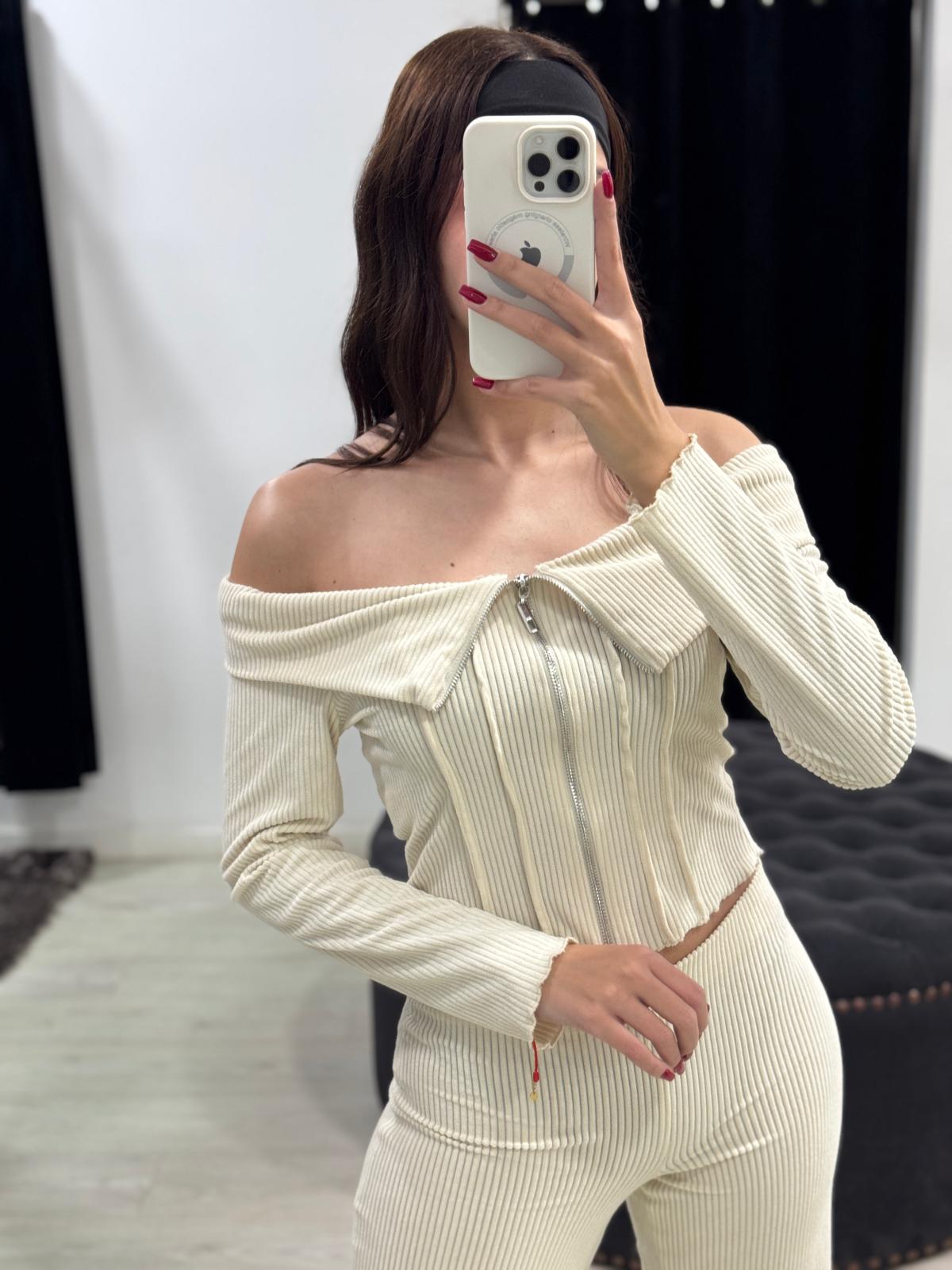 NIGHTGOWN
