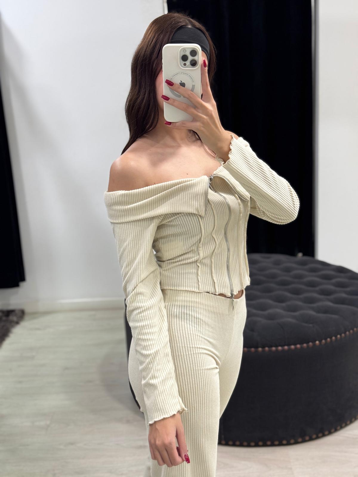 NIGHTGOWN